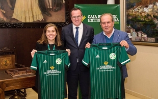 Caja Rural de Extremadura y la Federación Extremeña de Fútbol renuevan su convenio de colaboración