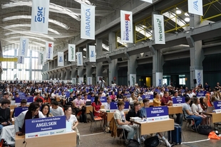Un total de 18 jóvenes extremeños aspiran a ser 'Mejor empesario virtual' en la final del Young Business Talents