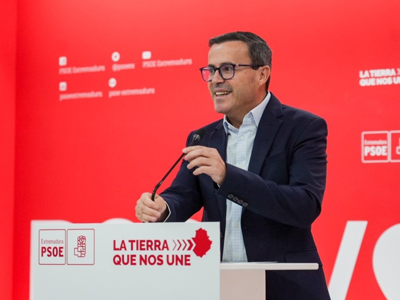 Gallardo afirma que no va a dar un 'paso atrás' en la Asamblea pese al 'mazo en la mano' de PP y Vox para destruirlo