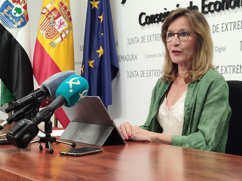La Junta atribuye a sus políticas de ''oportunidades reales'' la cifra de paro más baja registrada en Extremadura