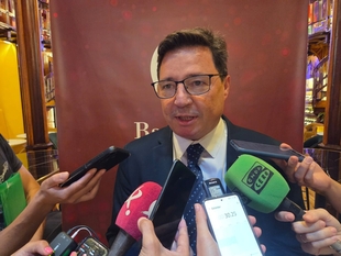 Santamaría destaca que el programa 'Pasarela Empresa' se ha diseñado de la mano de los empresarios