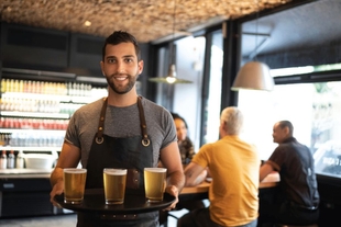 El paro baja en 2.600 personas en el segundo trimestre en Extremadura y se crean 21.500 empleos