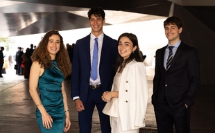 Una estudiante extremeña becada por la Fundación La Caixa trabaja por una IA 'orientada al bien común'