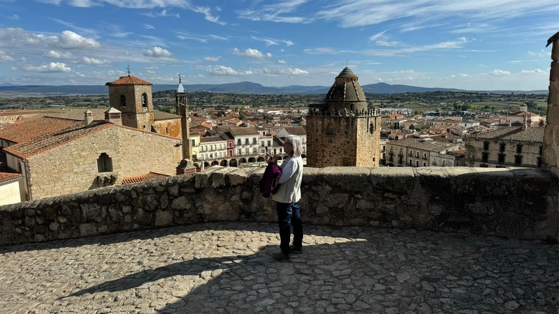 Extremadura lidera el crecimiento del turismo estadounidense en España entre enero y julio con un aumento del 45%
