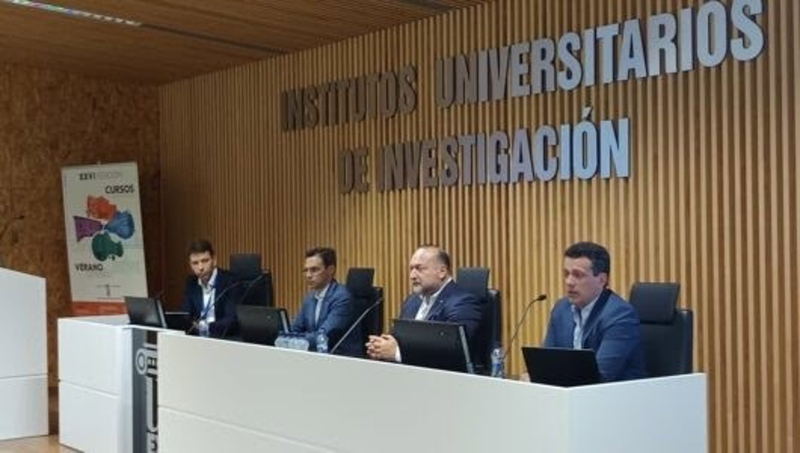 La UEx inaugura un curso internacional pionero sobre agentes basados en IA para la ingeniería de software