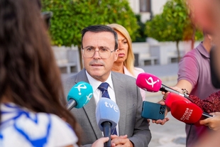 Gallardo advierte de que 'la crisis educativa se ha convertido en caos' y pide el cese de la consejera