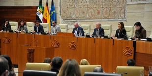 La Asamblea de Extremadura inicia la XII Legislatura
