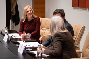 El Consejo de Gobierno aprueba un decreto para mejorar los recursos de atención a personas con discapacidad y con trastorno mental