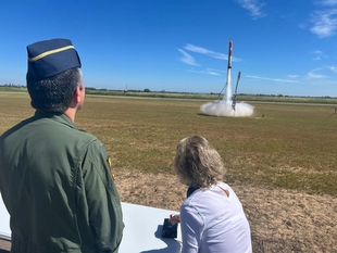 Un total de 500 estudiantes diseñan, construyen y lanzan al espacio minisatélites en la 4ª Competición Regional CanSat