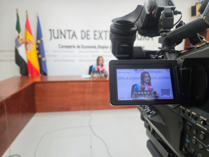 Extremadura registra en mayo el menor nivel de paro de su historia con 61.540 personas desempleadas y lidera la bajada a nivel nacional