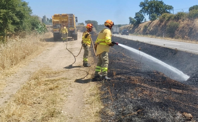 El INFOEX interviene en 32 incendios forestales durante la última semana