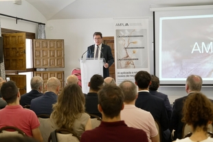 La Junta impulsa la transformación digital de doce empresas con el programa AMPLIA y anuncia una nueva edición