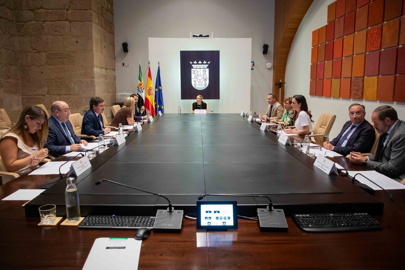La Junta destina 15 millones de euros a impulsar políticas activas de empleo en 2026 y 2027